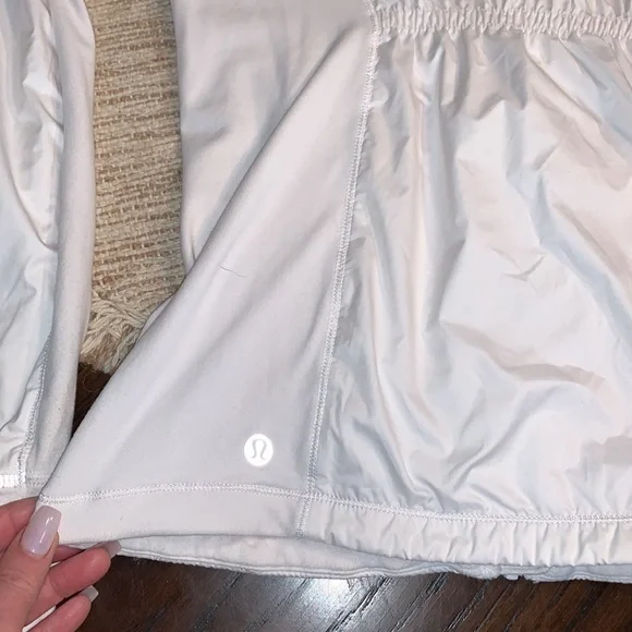 Lululemon white windbreaker jacket size 4 - Picture 8 of 10